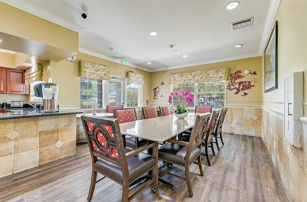 Dining Area Dining Area
