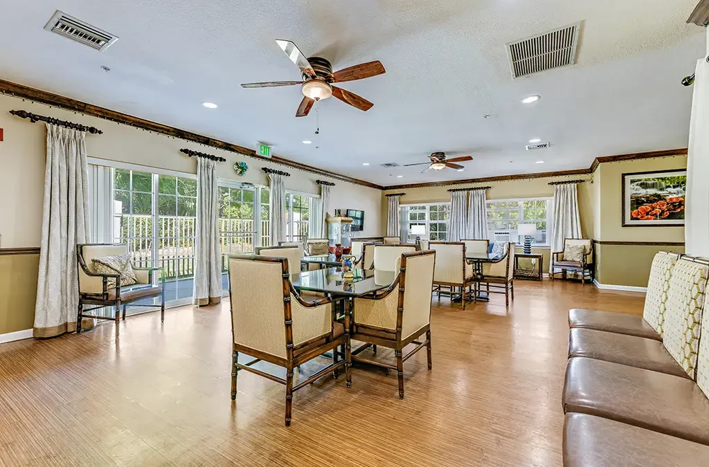 Dining Area Dining Area